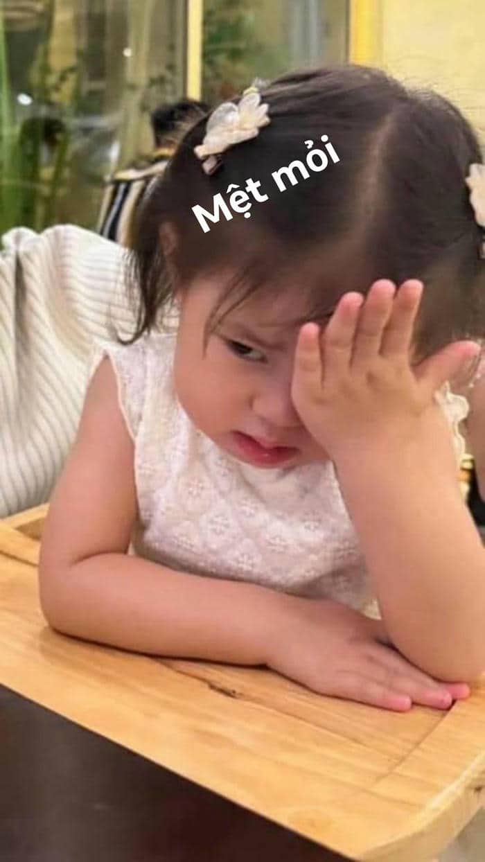 Tôi quá mệt mỏi rồi meme