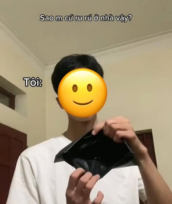 Ví hết tiền meme